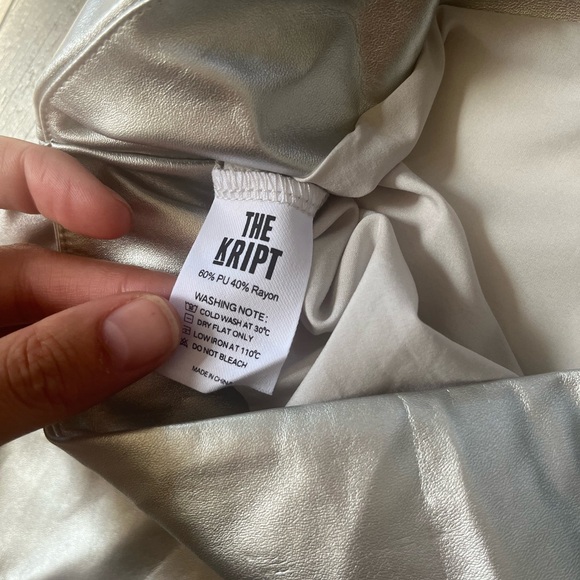 The Kript metallic skort top set - Picture 3 of 16